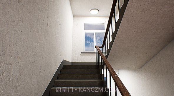 13层公寓异常管理员恐怖截图2